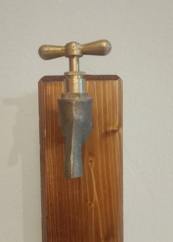 Parlak Ahşap İçecek Musluğu - Görsel 3