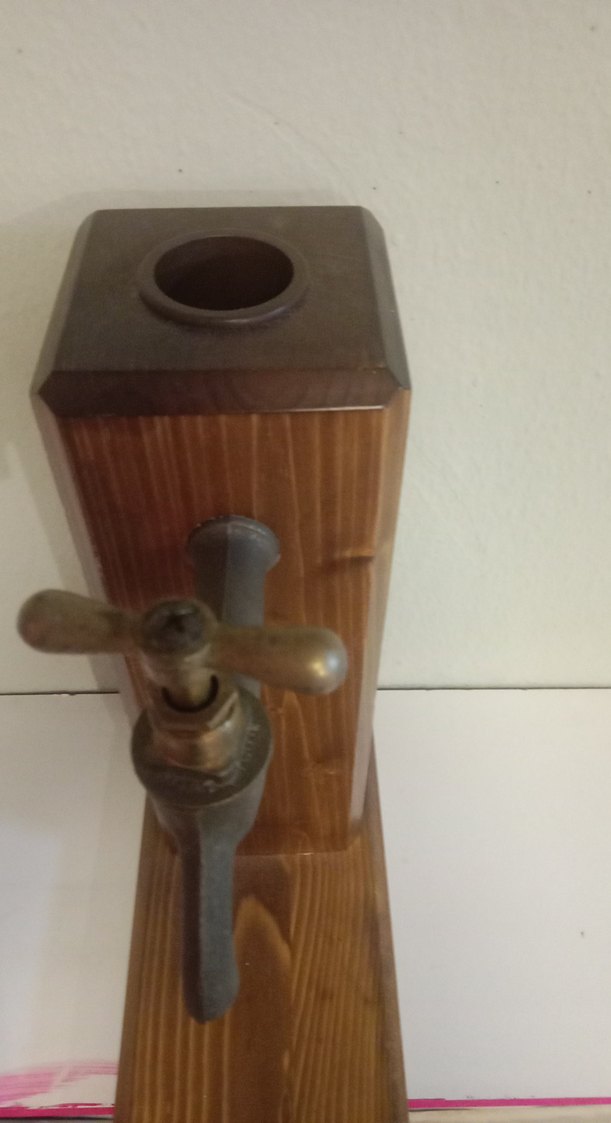 Parlak Ahşap İçecek Musluğu - Görsel 4