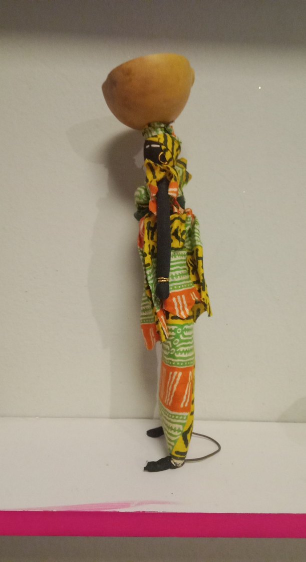 AFRİKALI KADIN FİGÜRÜ - Görsel 2