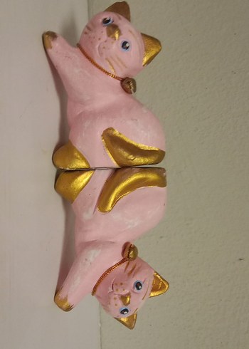 Pembe ve Altın Renkli Kedi Biblo Seti - Görsel 3