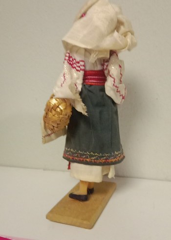 ROMANYA KIZI
 Geleneksel Kıyafetli Bebek - Görsel 3