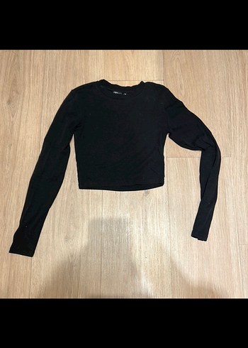 Siyah Uzun Kollu Crop Top - Görsel 2