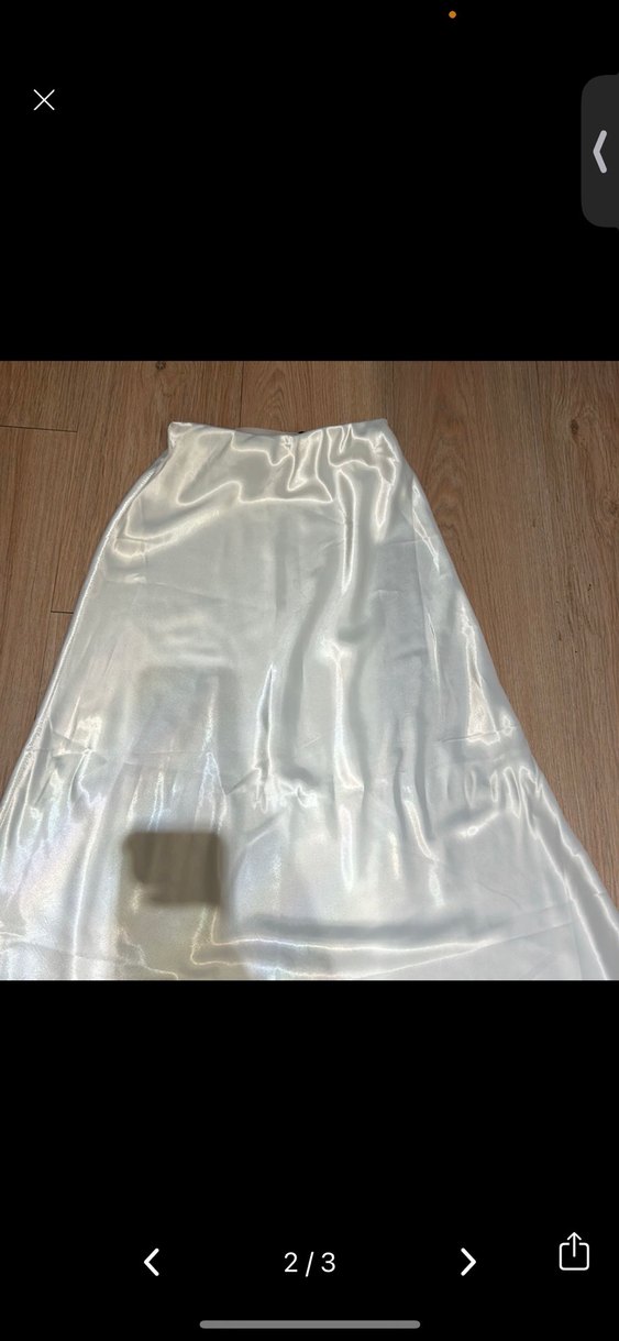 Drapeli Beyaz Parlak Uzun Kadın Etek - Görsel 2