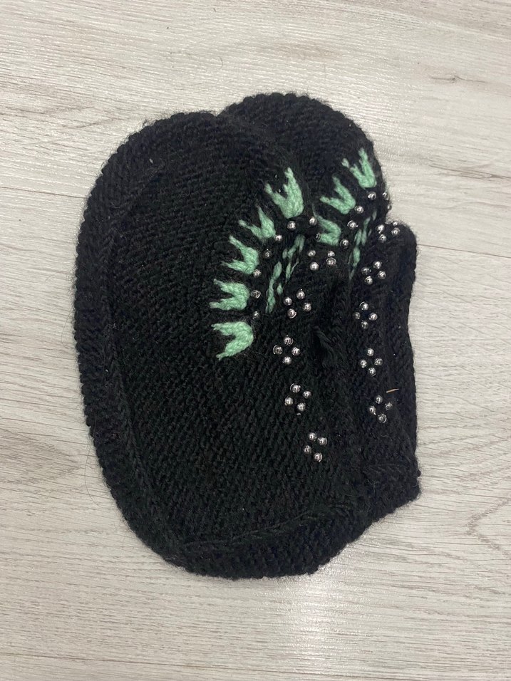 Nakışlı Siyah Örgü Patik - Görsel 2