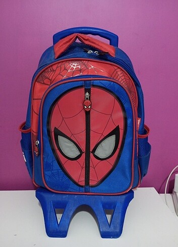 Spiderman okul çantası 