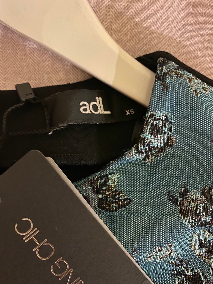 ADL etiketli Dantel Detaylı Lacivert Midi Elbise - Görsel 4