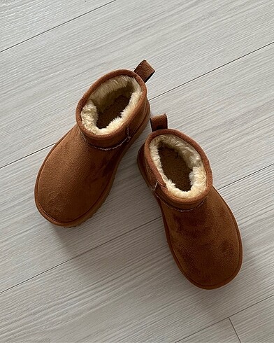 Ugg Ugg Australia Platform & Ultra Mini Bot