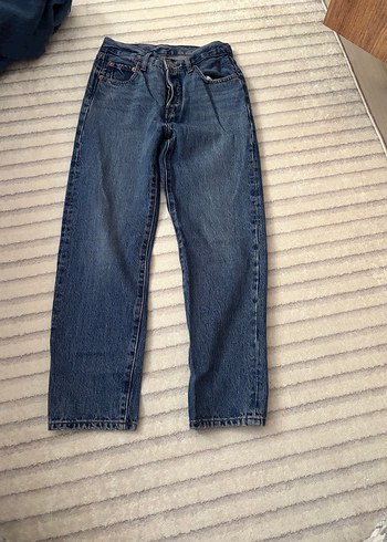 Levis Koyu Mavi Rahat Kesim Denim Jean