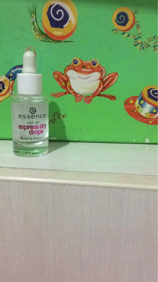 Essence Nail Art Express Dry Drops Oje Kurutucu Damla