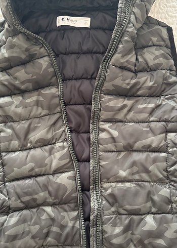 Mango Kapüşonlu Kamuflaj Desenli Erkek Yelek - Görsel 4