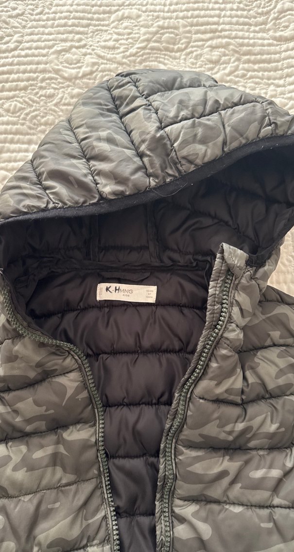 Mango Kapüşonlu Kamuflaj Desenli Erkek Yelek - Görsel 3