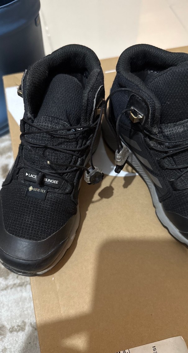 Adidas terten Erkek Çocuk Siyah Street Wear Bot - Görsel 5