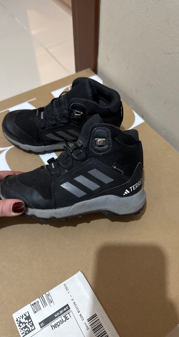 Adidas terten Erkek Çocuk Siyah Street Wear Bot - Görsel 2