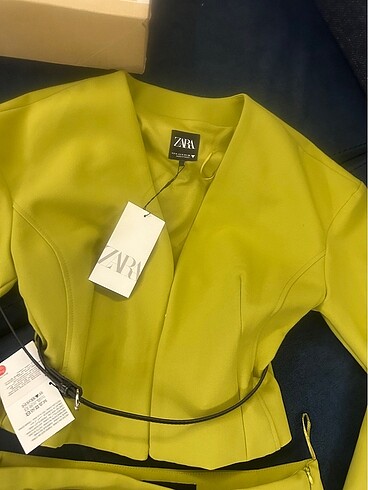 s Beden Zara Kemerli Blazer ve Etek Takım