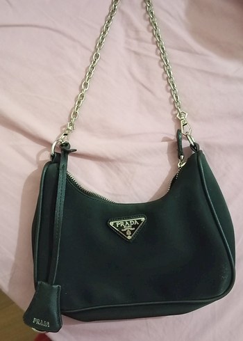 Prada ürünü