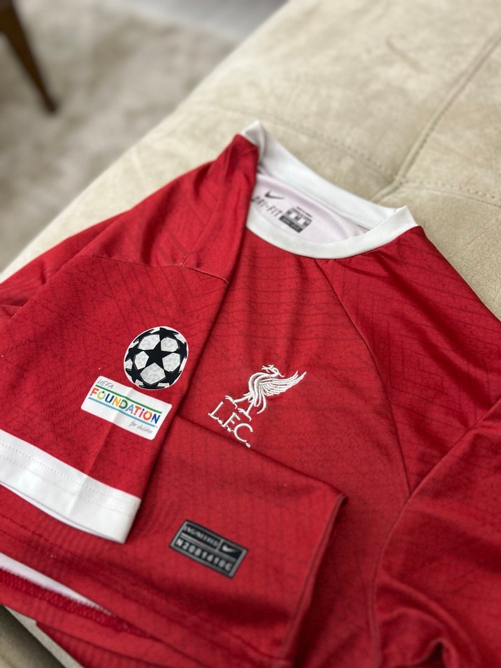 Liverpool forma - Görsel 2