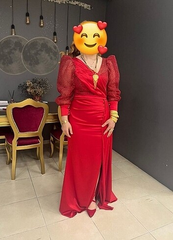 Yırtmaçlı abiye kırmızı