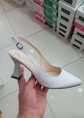 Diger Beyaz Stiletto Topuklu Kadın Ayakkabı