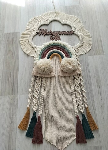 Tasarımcı İsimli kapı süsü 
