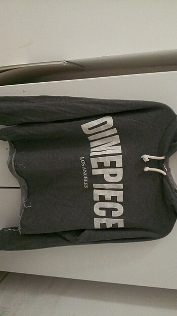 Kapşonlu uzun kollu sweatshirt