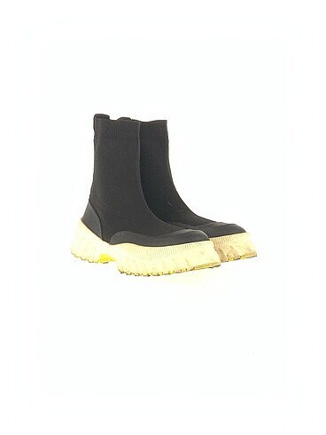 Zara Zara Bot %70 İndirimli.