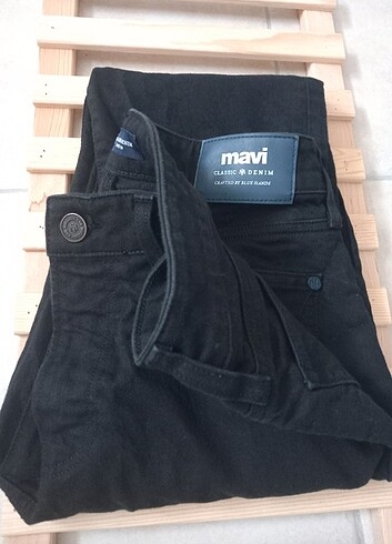 MAVI MARKASI ERKEK SIYAH JEAN 30-32