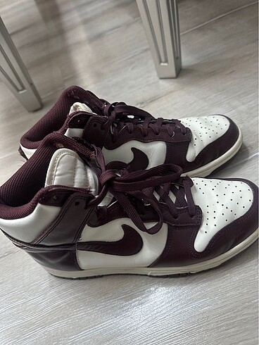 38 Beden NIKE BURGUNDY DUNK MID