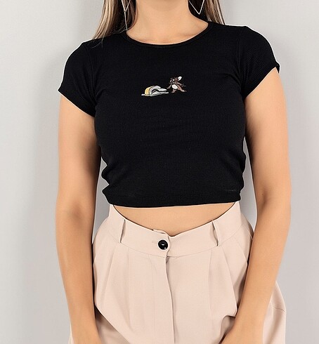 Crop tişört