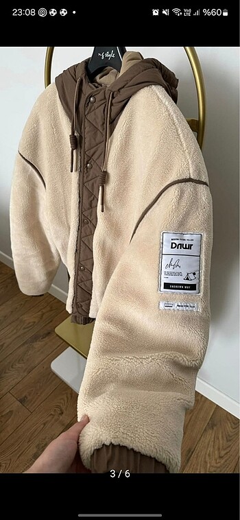 ZARA MONT PELUS