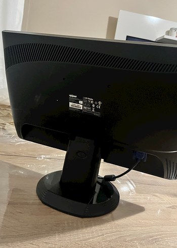 Siyah Ekranlı Monitör - Görsel 4