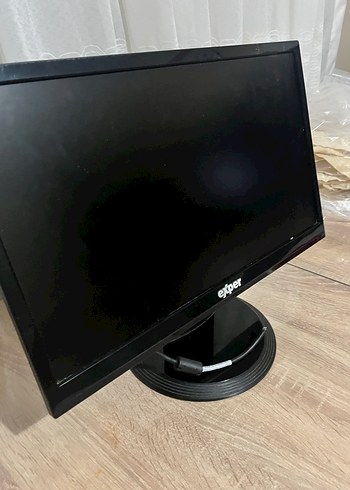 Siyah Ekranlı Monitör - Görsel 3