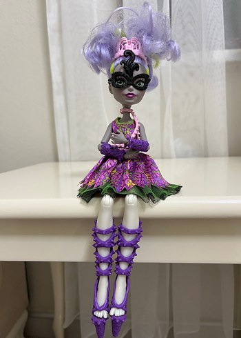 Beden Renk Monster High bebek moanica d'kay