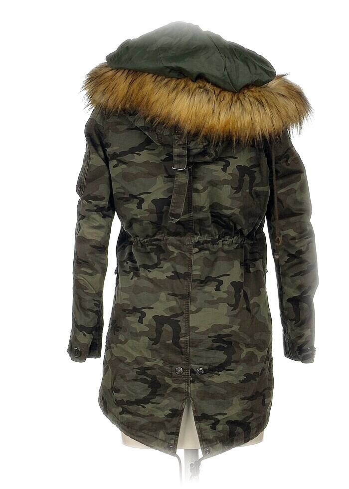 Bershka Parka %70 İndirimli. - Görsel 3