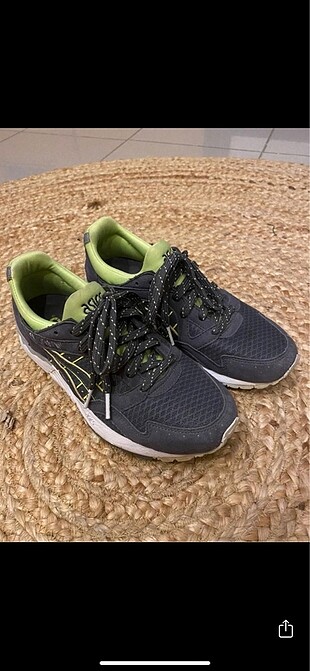 Asics Spor ve koşu ayakkabısı