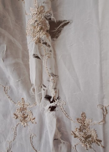 Bej Nakışlı Tül Perde - Görsel 12