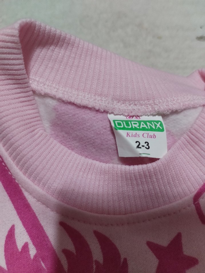 Kız Çocuk Pembe Barbie Baskılı  Pijama Takımı - Görsel 3