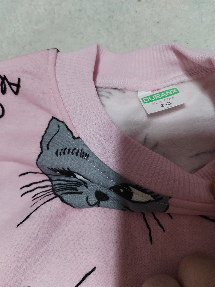 Renkli Baskılı  Kedi Desenli ikili Pijama Takımı - Görsel 4