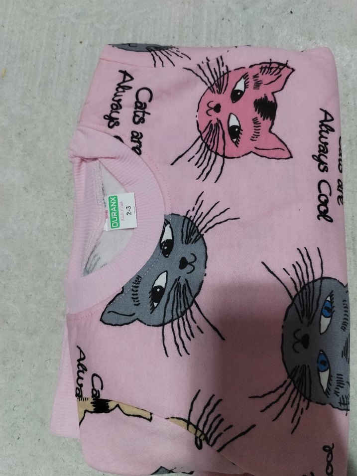 Renkli Baskılı  Kedi Desenli ikili Pijama Takımı - Görsel 2