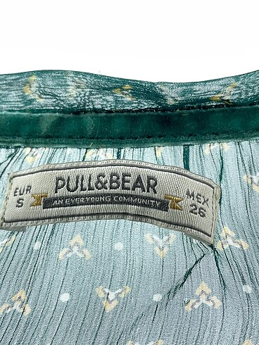 s Beden çeşitli Renk Pull and Bear Bluz %70 İndirimli.