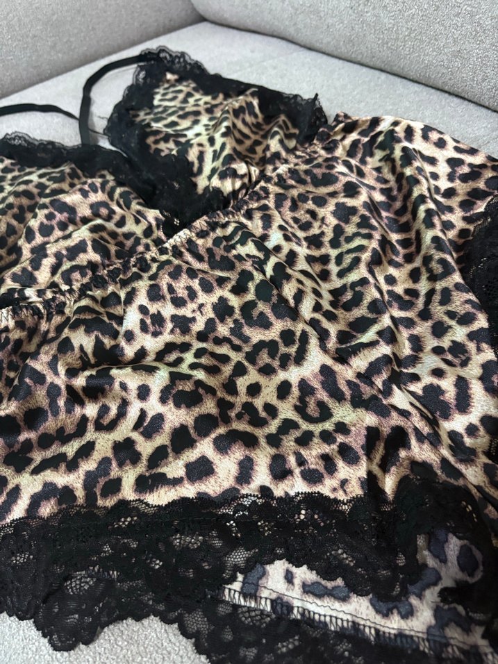 Kahverengi Leopar Desenli Dantelli Mini Tulum - Görsel 4