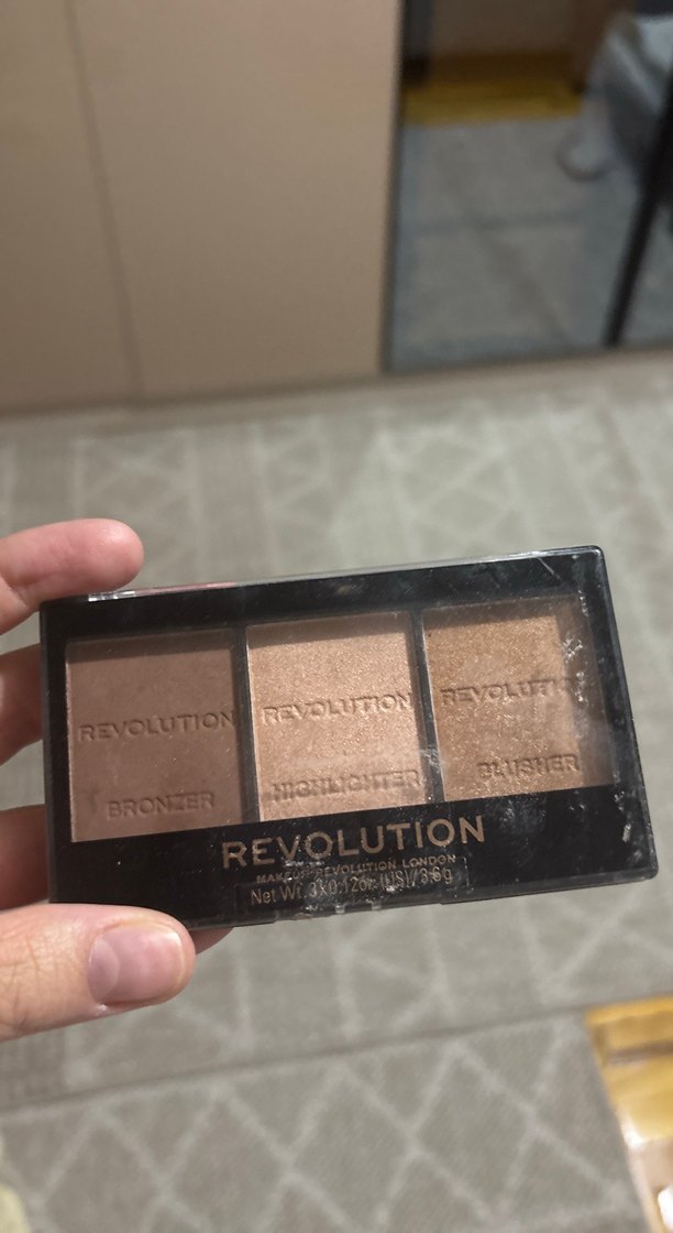 Bej Far Paleti REVOLUTION - Görsel 2