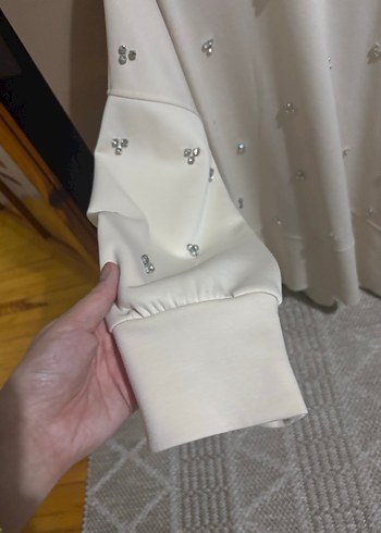 Payet İşlemeli Beyaz Kadın Sweatshirt - Görsel 4