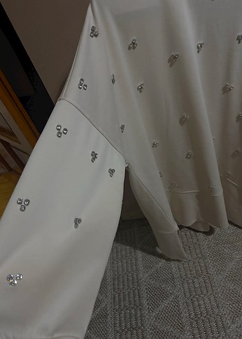 Payet İşlemeli Beyaz Kadın Sweatshirt - Görsel 2