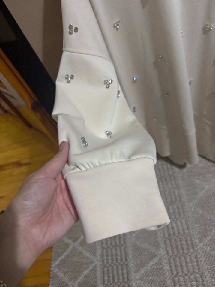 Payet İşlemeli Beyaz Kadın Sweatshirt - Görsel 4