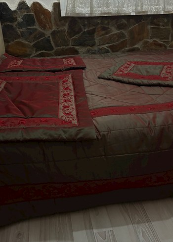 Bordo Nakışlı Yatak Örtüsü Seti - Görsel 5