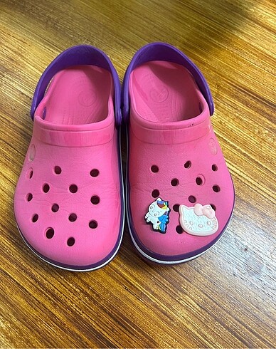 Temiz crocs terlik
