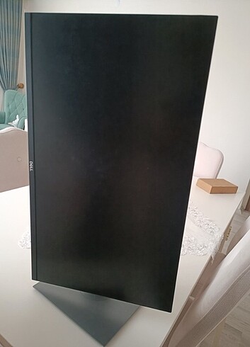 Dell 27 inç pivot monitör 