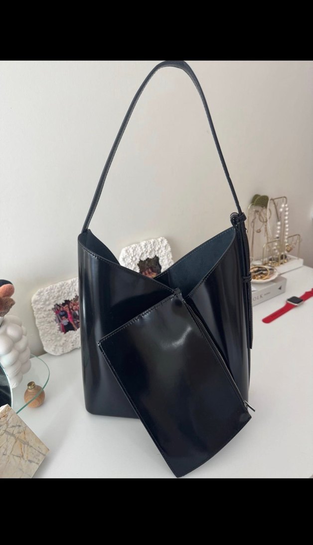 Zara Siyah Deri Kadın Omuz Çantası - Görsel 2
