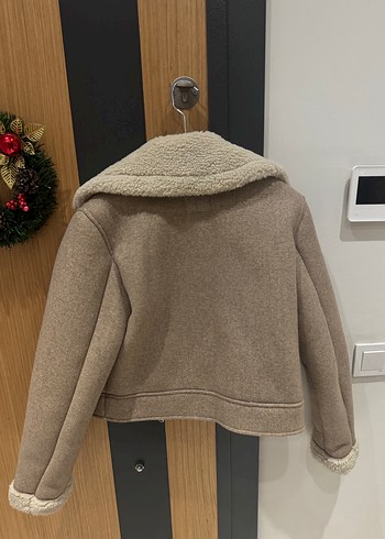 Zara Kürklü Bej Kısa Kadın Ceket - Görsel 4