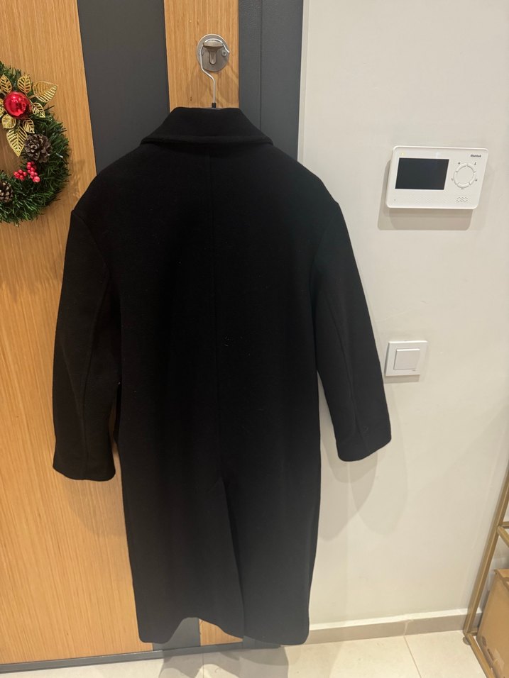 Bershka Siyah Çift Düğmeli Kaban - Görsel 3